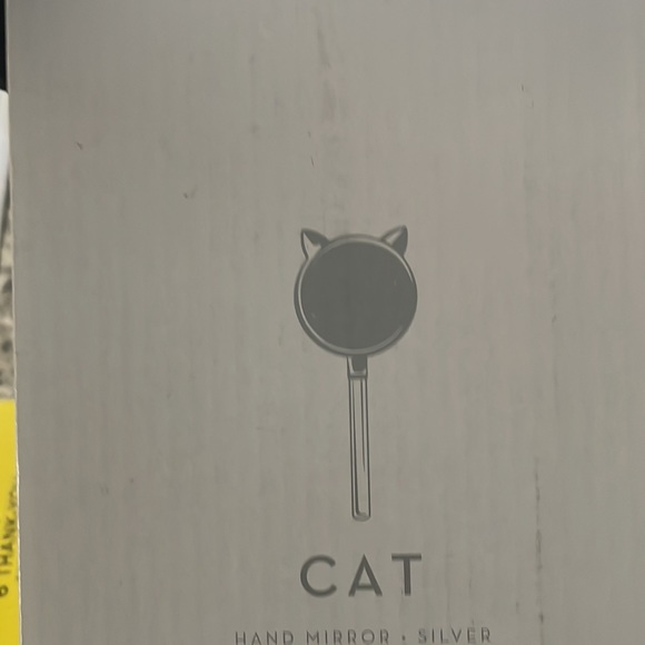 Hand held Cat Mirror - Picture 3 of 3
